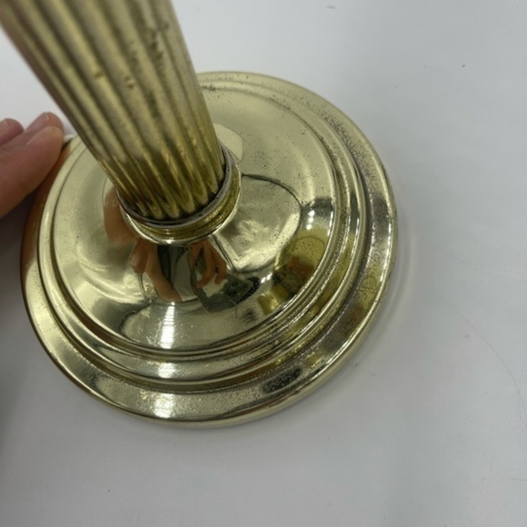 Vanity Magnifying Mirror - Picture 3 of 3